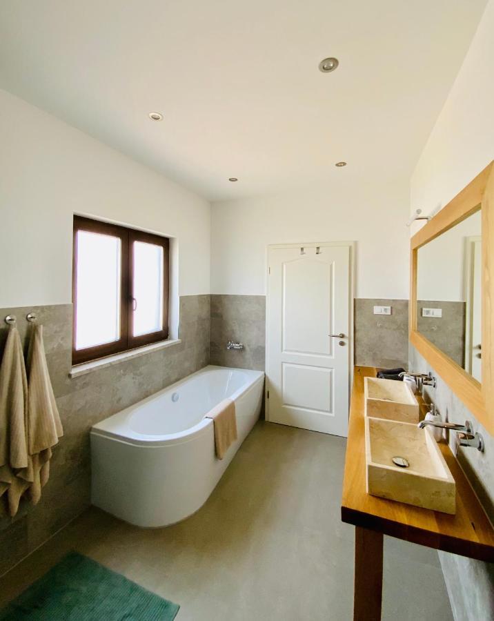 Villa Fluggi Near Labin Santalezi Εξωτερικό φωτογραφία