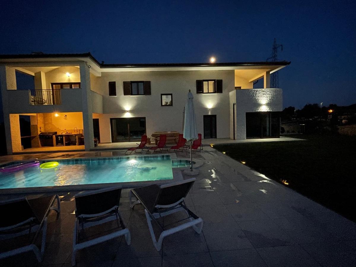 Villa Fluggi Near Labin Santalezi Εξωτερικό φωτογραφία
